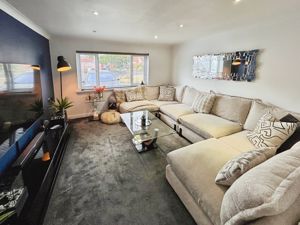 Lounge- click for photo gallery